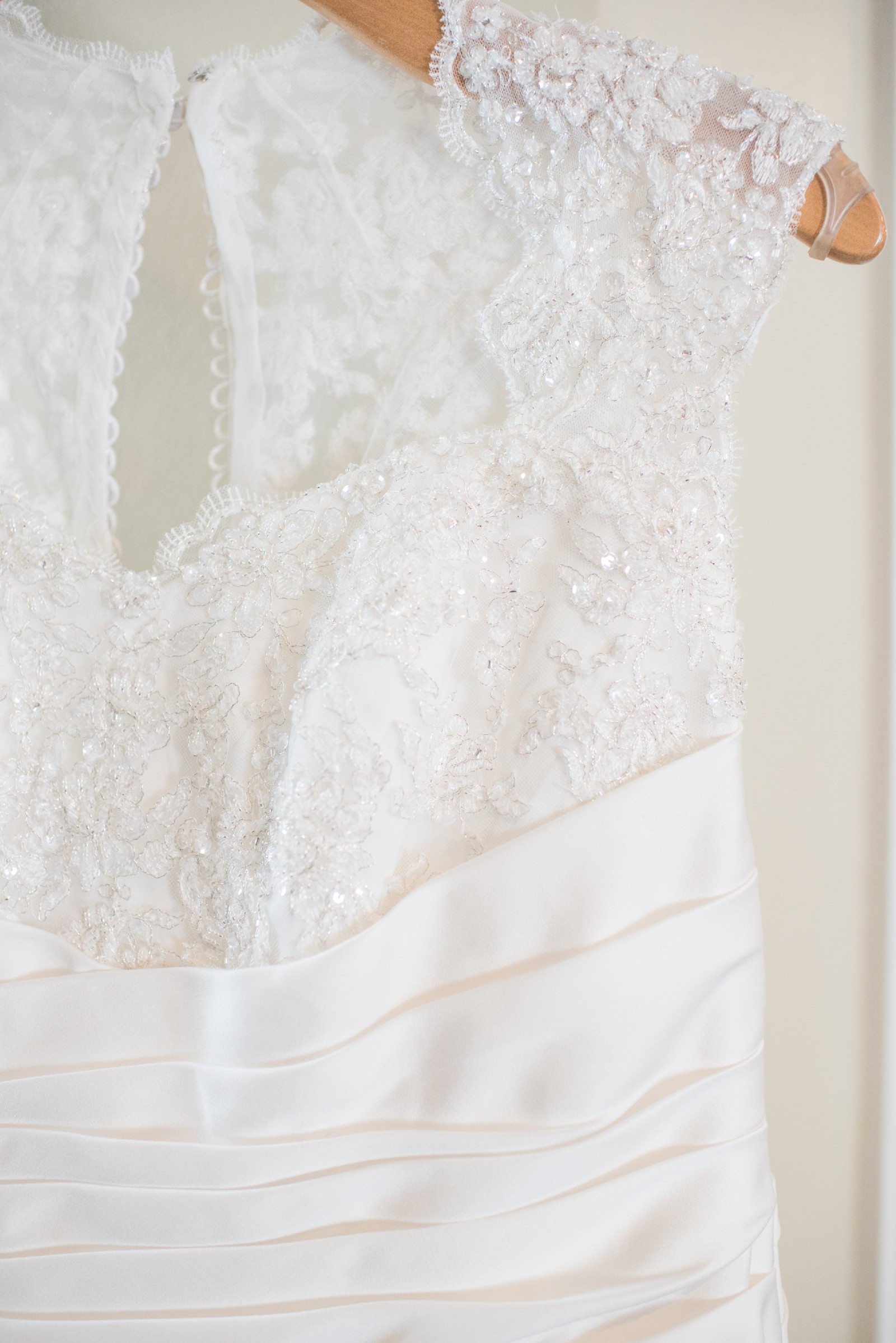 David's Bridal 9T3090 Wedding Dress on Sale 45 Off