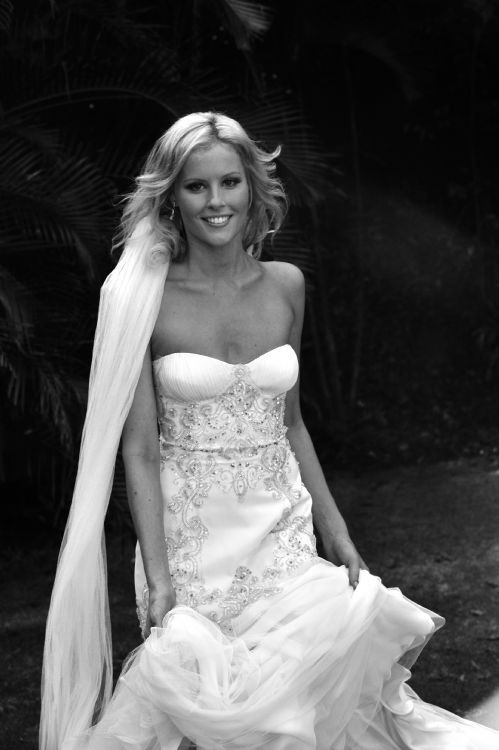Jenny Packham Eloise Preowned Wedding Dress on Sale 48% Off Jenny Packham Eloise Preowned Wedding Dress on Sale 48% Off