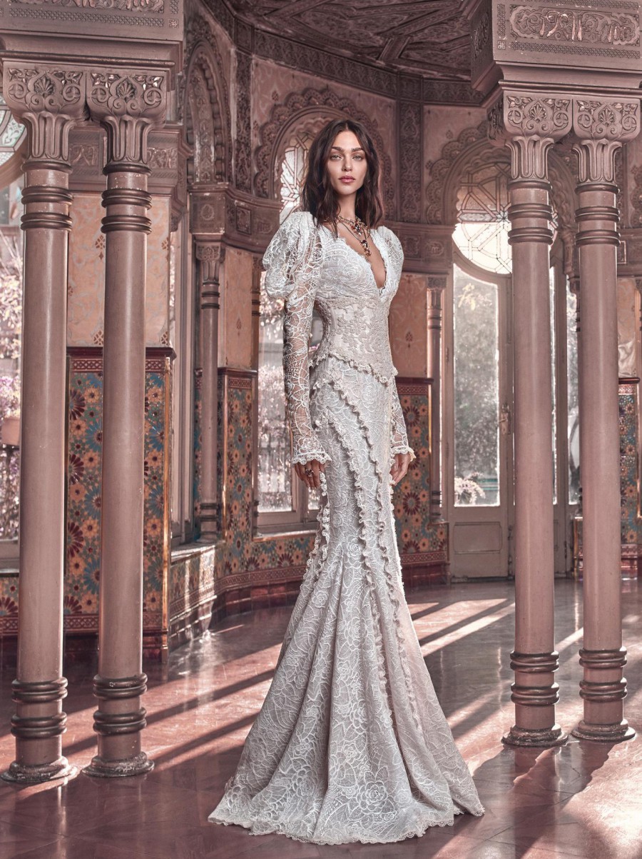 Galia Lahav Galia Lahav