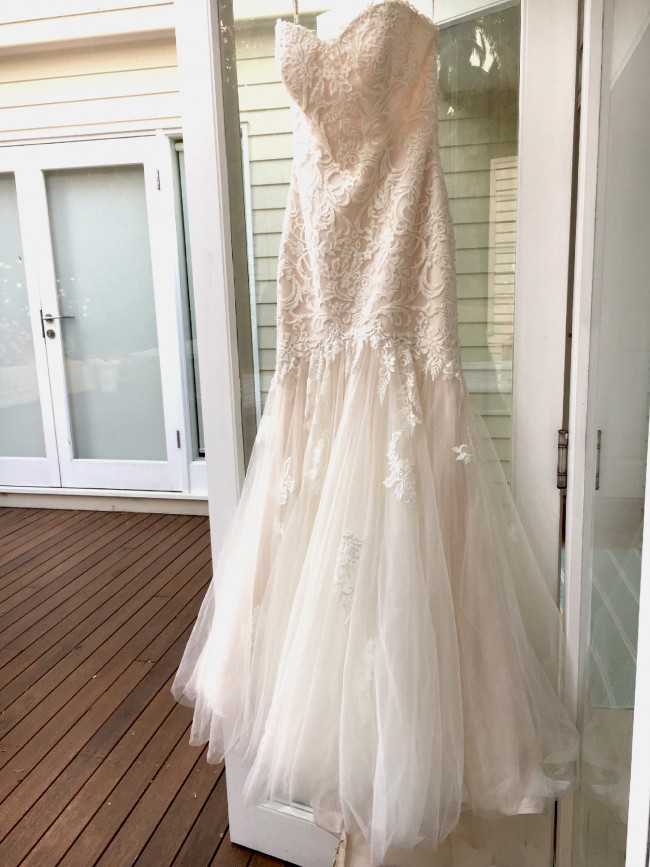 Maggie Sottero, Azura