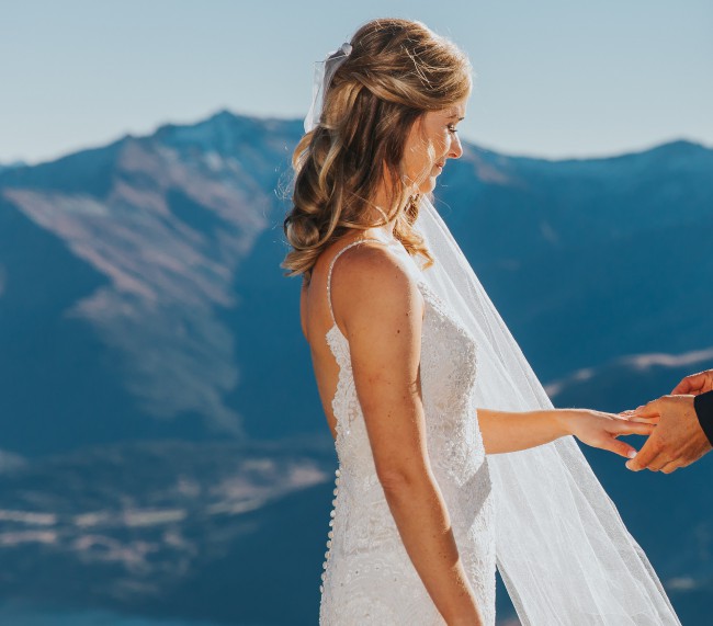 Maggie Sottero, Mietra