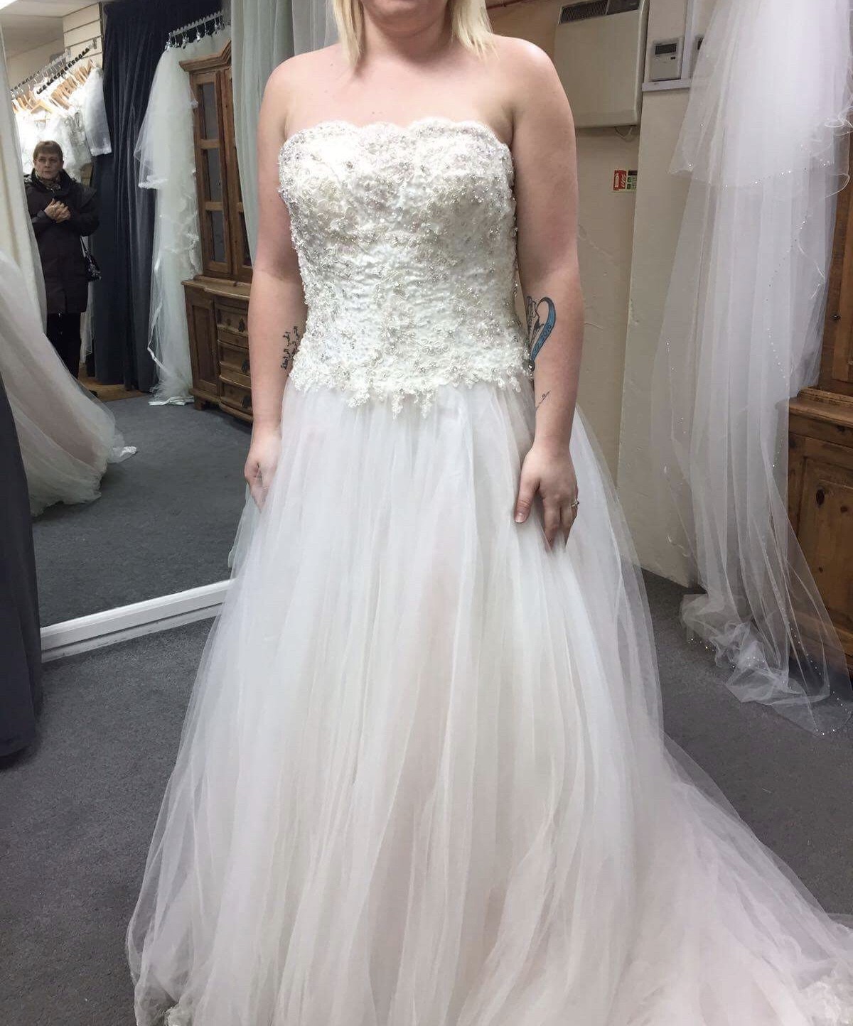 David Tutera Wedding Dress Sale Pemerintah Kota Ambon