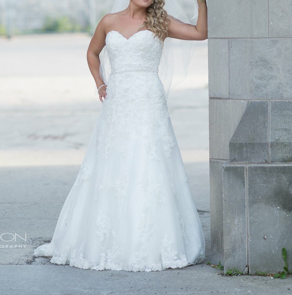 Justin Alexander Used Wedding Dress on Sale 70 Off