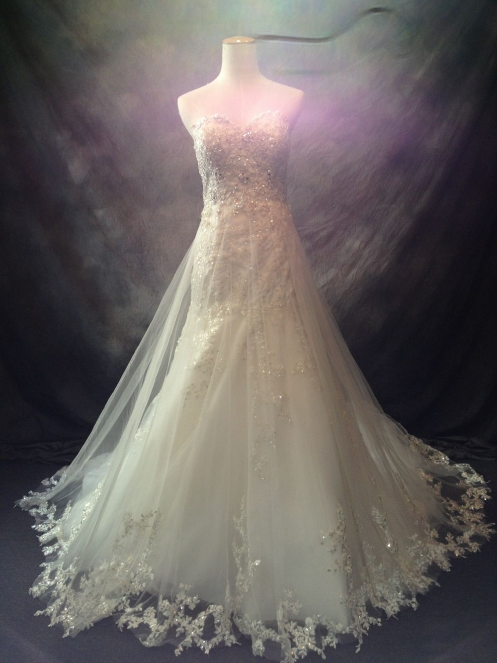 ALine Second Hand Wedding Dress on Sale 42 Off Stillwhite