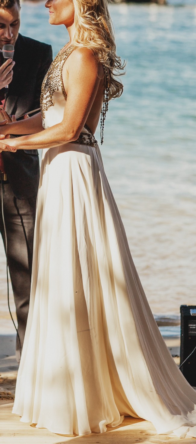 amanda wakeley bridal sale