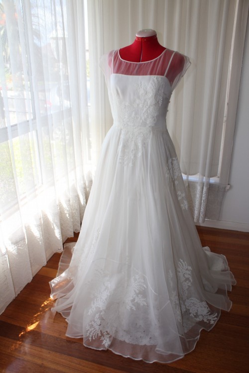 Collette Dinnigan Wedding Dress on Sale 38% Off