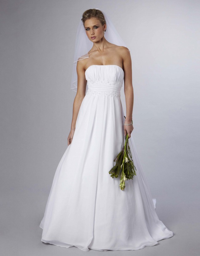 Bride & Co V9743 Second Hand Wedding Dress on Sale 31% Off - Stillwhite