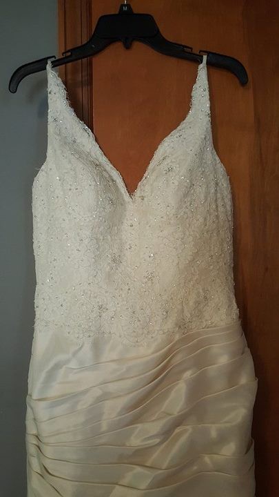 Maggie Sottero, Fit & Flare