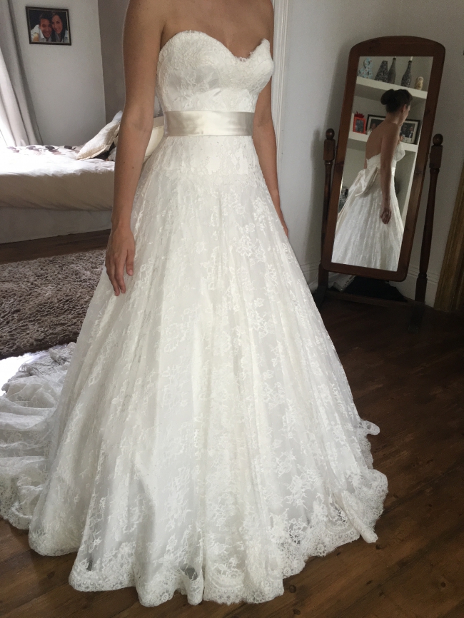 sassi holford sample sale