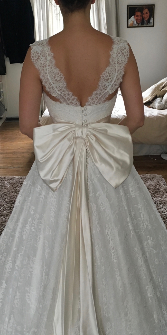 sassi holford sample sale