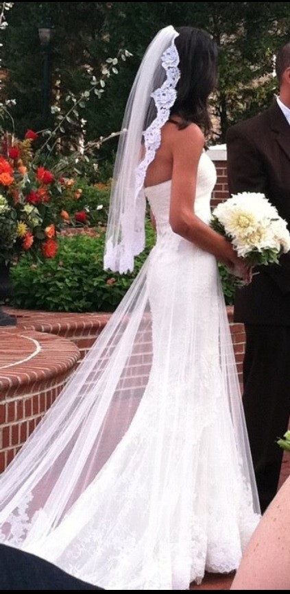 La Sposa Denia, $1,000 Size: 6 | Used Wedding Dresses