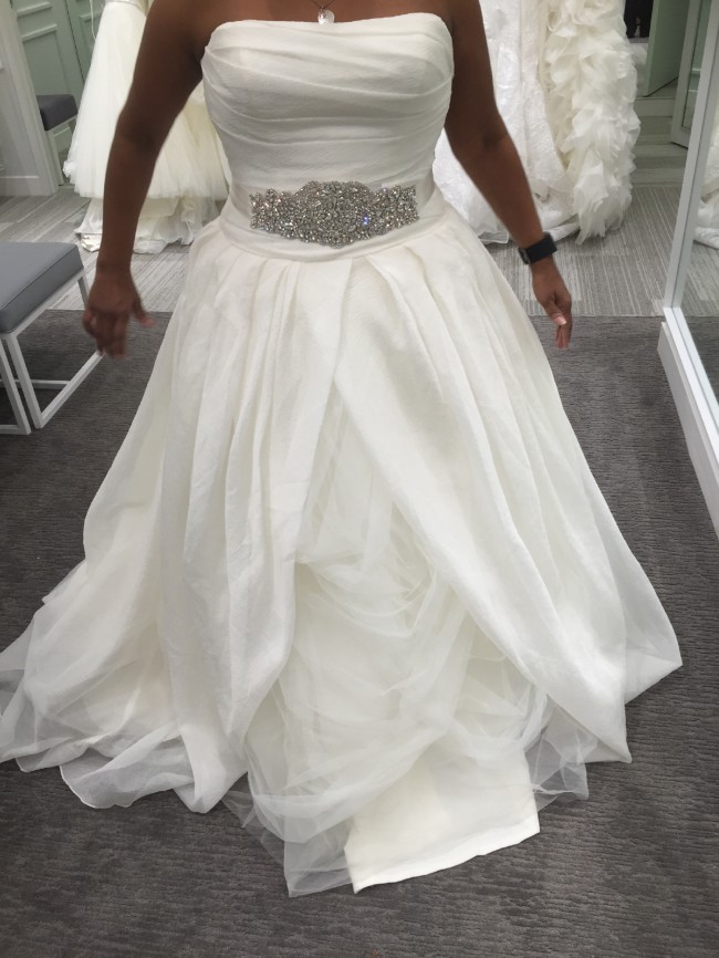 Vera Wang, VW370111