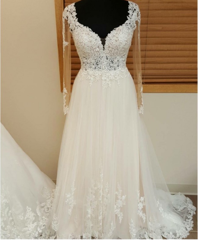 Essense of Australia D2038 - Second Hand Wedding Dresses