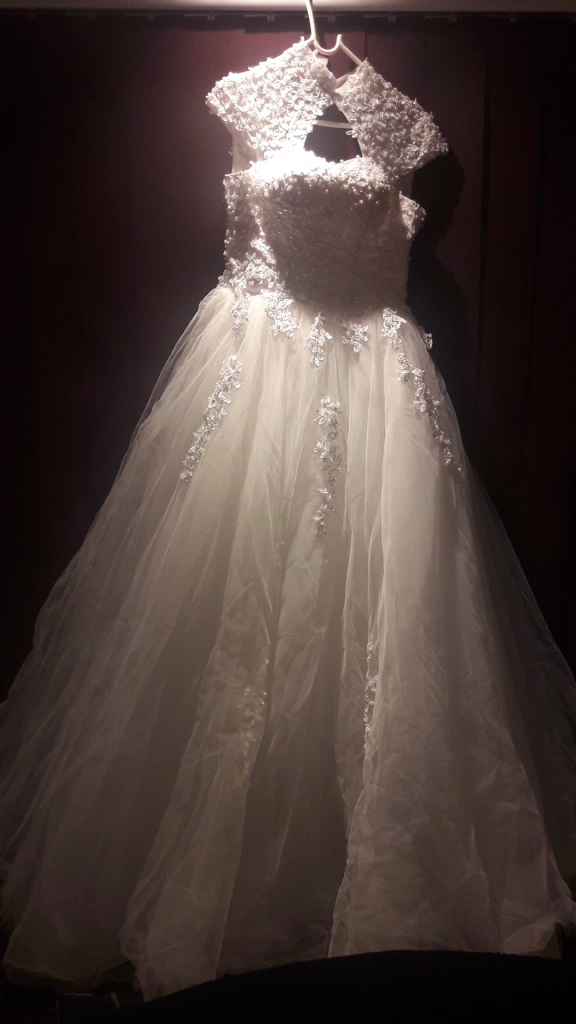 Ball Gown Second Hand Wedding Dress on Sale - Stillwhite