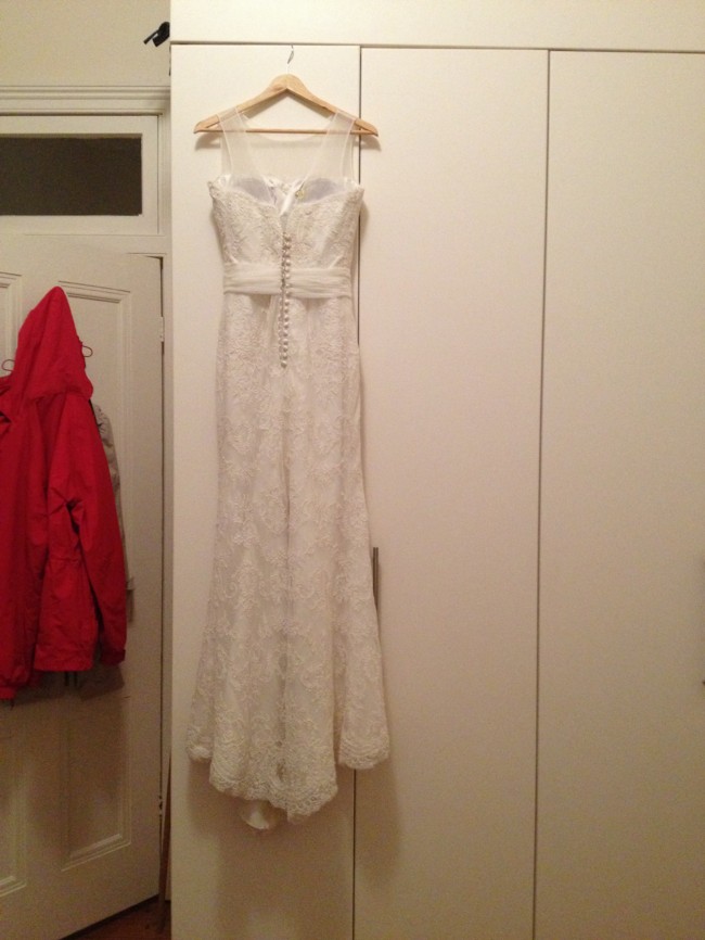 Pronovias Mayte Second Hand Wedding Dress on Sale 50% Off - Stillwhite