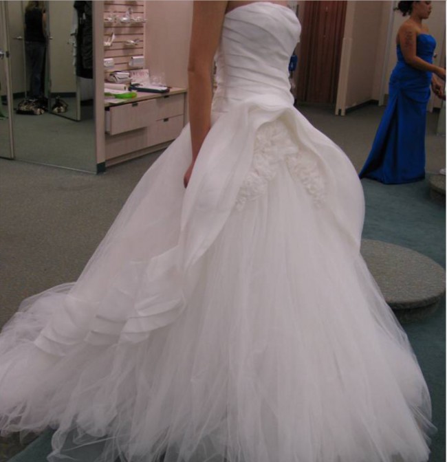 Vera Wang Used Wedding Dress on Sale 75 Off - Stillwhite