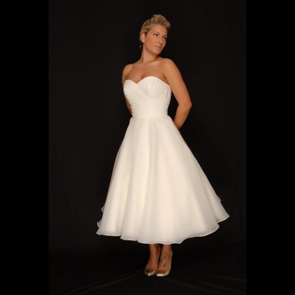 Vintage Second Hand Wedding Dress on Sale 49 Off Stillwhite