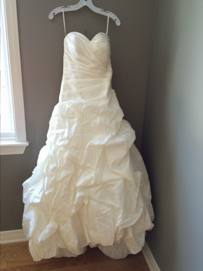 Bonny 821 Second-Hand Wedding Dress on Sale 96% Off