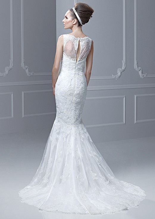 Enzoani Fada New Wedding Dress on Sale 39% Off - Stillwhite