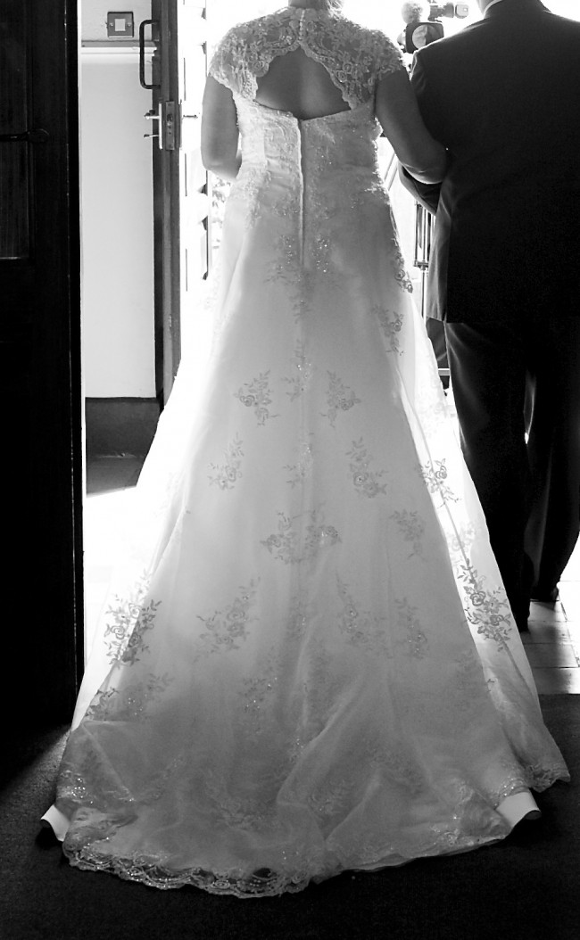 Amanda Wyatt Josephine Second Hand Wedding Dress on Sale