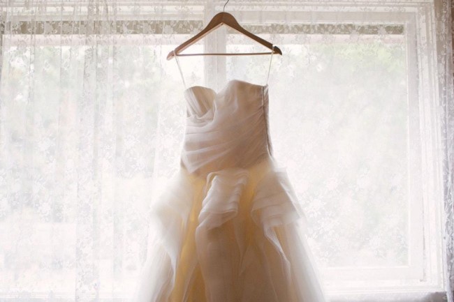 Vera Wang Diana Second Hand Wedding Dress on Sale 54% Off - Stillwhite