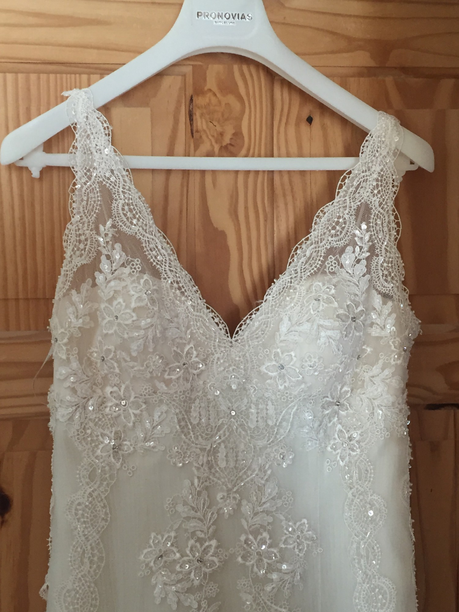 Pronovias New Wedding Dress on Sale 73% Off - Stillwhite