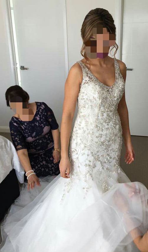 La Spoza Wedding Dresses Greece