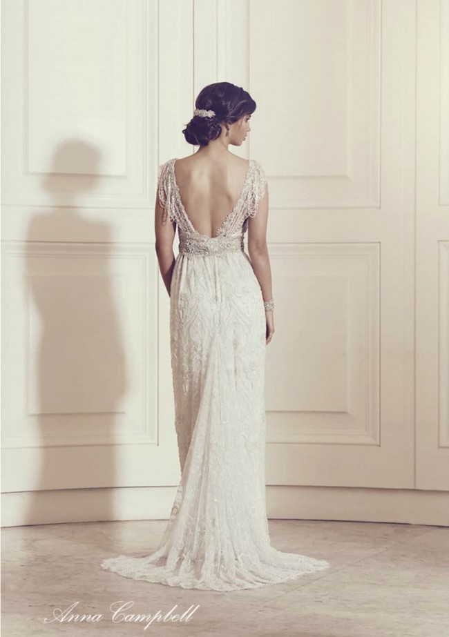 Anna Campbell, Sheath