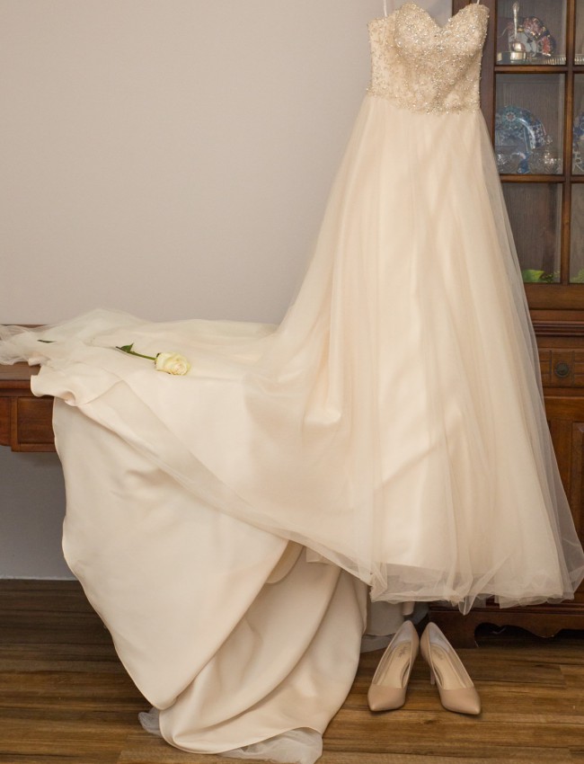 Essense of Australia D1629 Second Hand Wedding Dress on