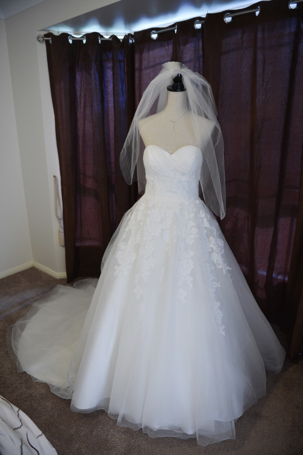 Pronovias Toscana Second Hand Wedding Dress on Sale ...