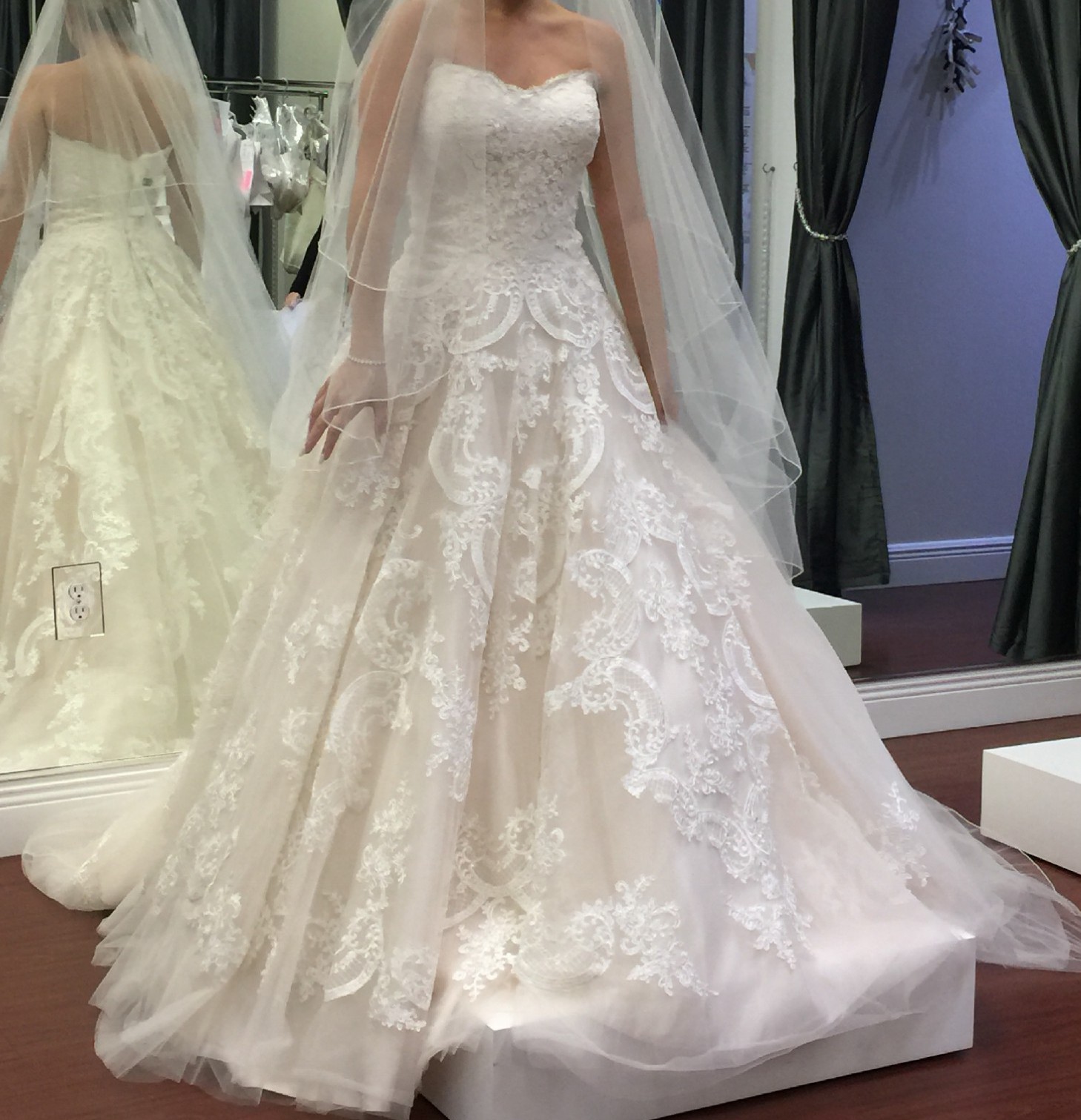 Allure Bridals Wedding Dress on Sale 37% Off