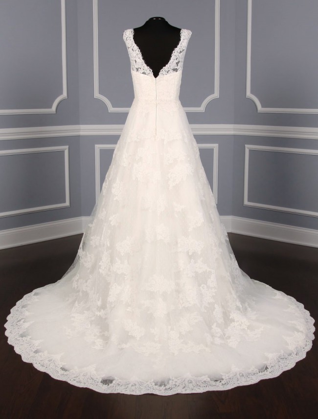 Anne Barge, Delphine